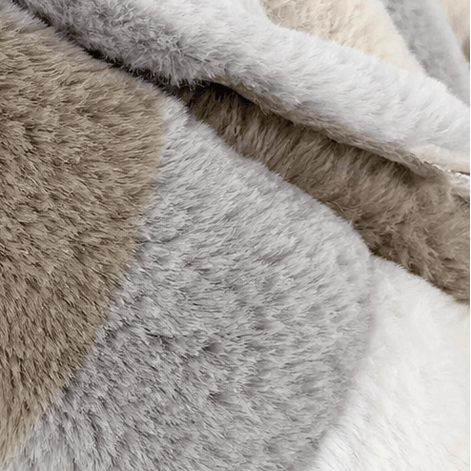 Women's Oversized Color-Block Faux Fur Winter Coat with Hood