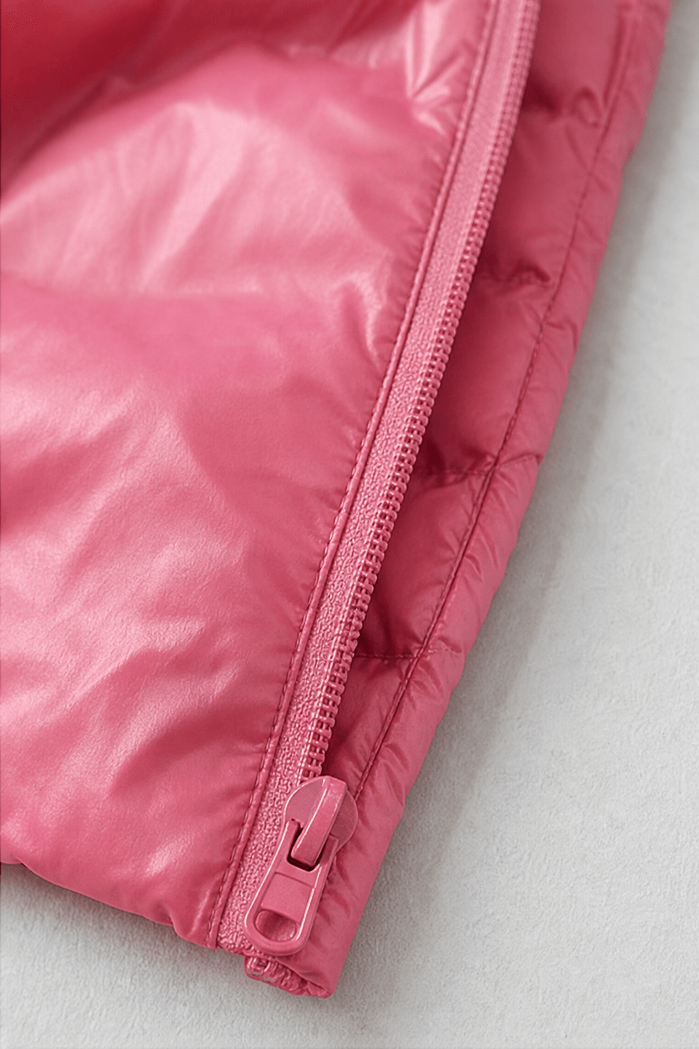 Women's Packable Quilted Puffer Jacket with Detachable Hood
