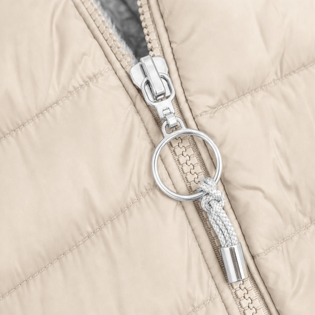 Women's Quilted Hooded Puffer Jacket with Zip Pockets and Insulated Lining